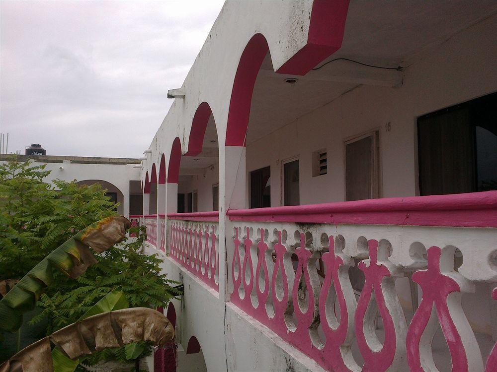 Hotel Los Arcos Holbox エクステリア 写真