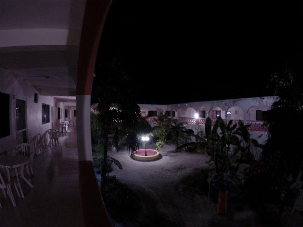 Hotel Los Arcos Holbox エクステリア 写真