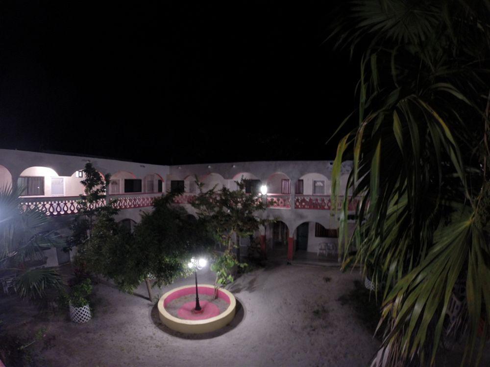 Hotel Los Arcos Holbox エクステリア 写真