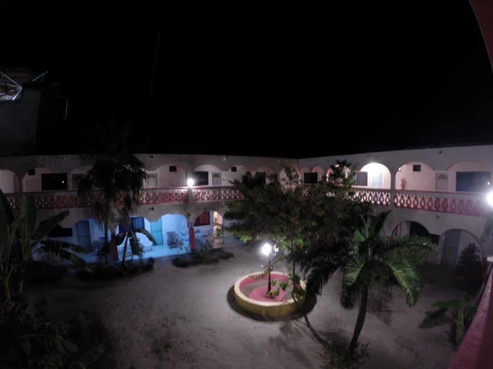 Hotel Los Arcos Holbox エクステリア 写真