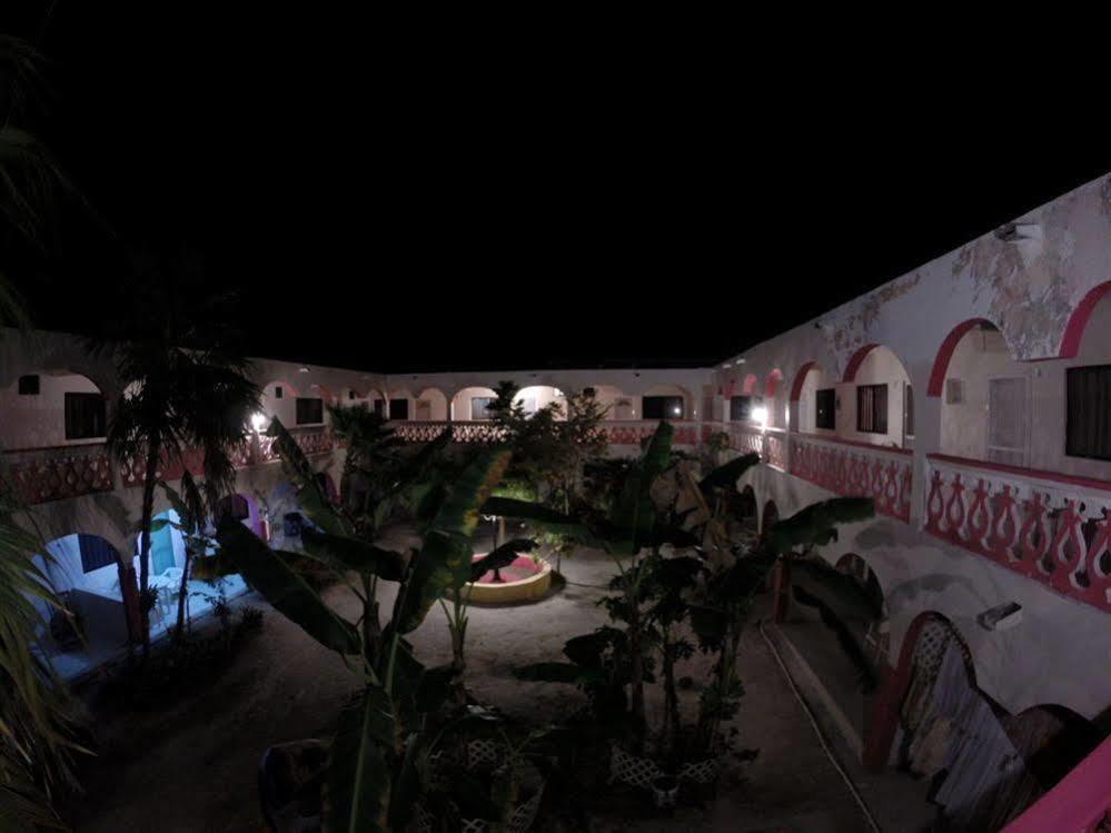 Hotel Los Arcos Holbox エクステリア 写真