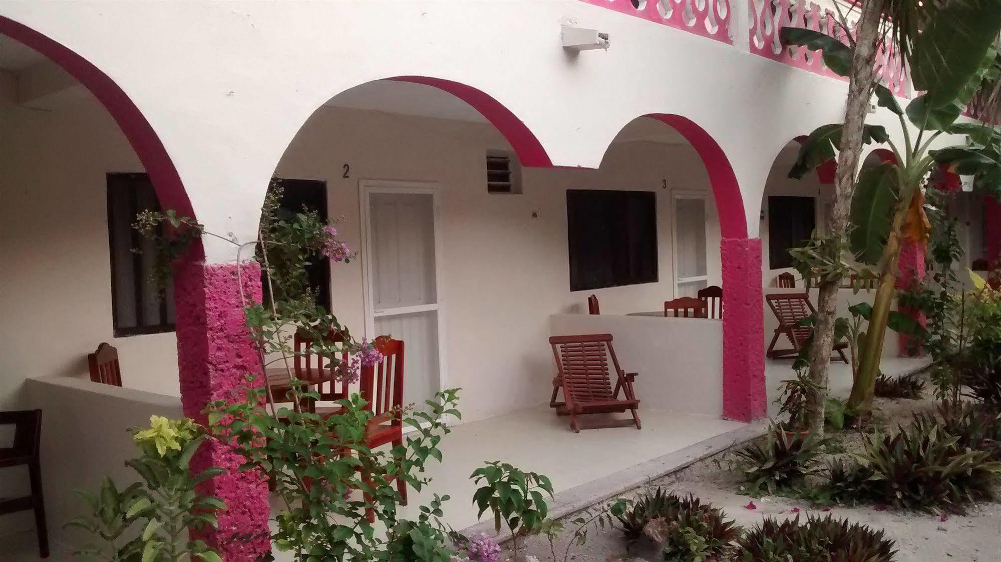 Hotel Los Arcos Holbox エクステリア 写真