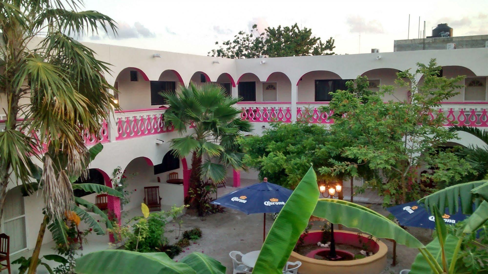 Hotel Los Arcos Holbox エクステリア 写真