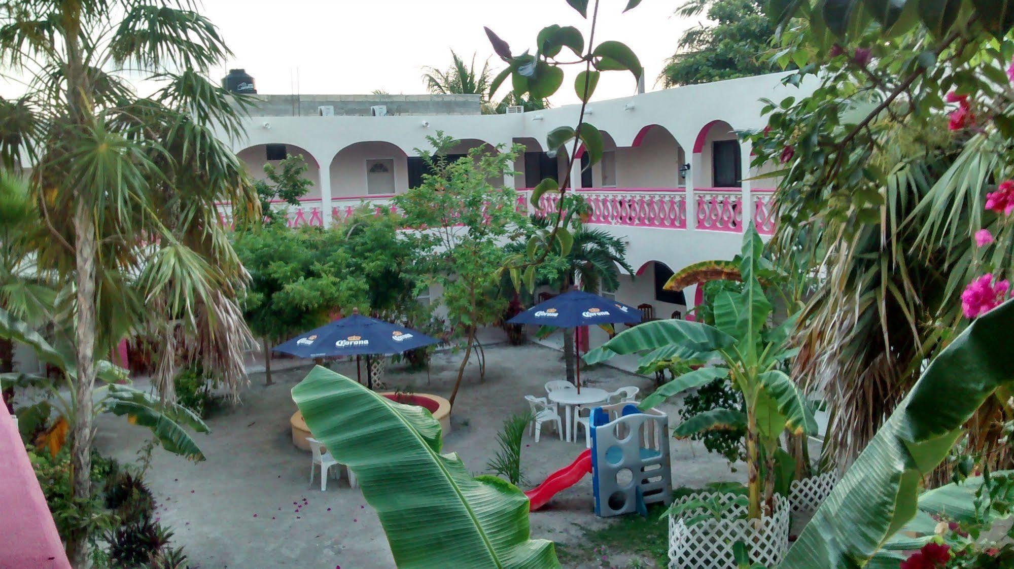 Hotel Los Arcos Holbox エクステリア 写真